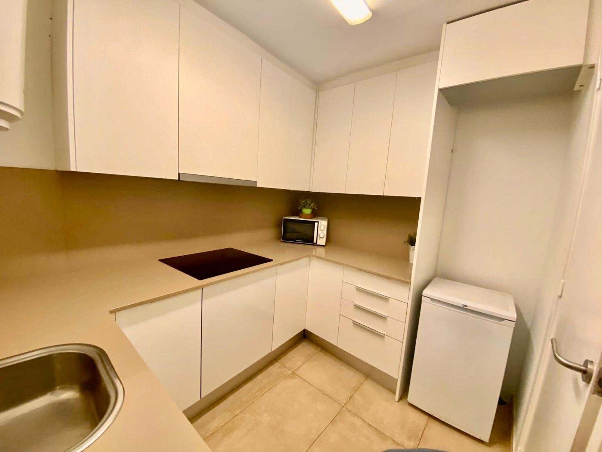 Suites Nuevas Con Bano Privado Frente Al Metro St Mwc Barcelona-Fira L’Hospitalet de Llobregat Zewnętrze zdjęcie