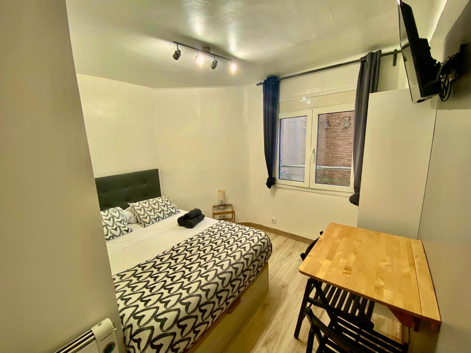 Suites Nuevas Con Bano Privado Frente Al Metro St Mwc Barcelona-Fira L’Hospitalet de Llobregat Zewnętrze zdjęcie
