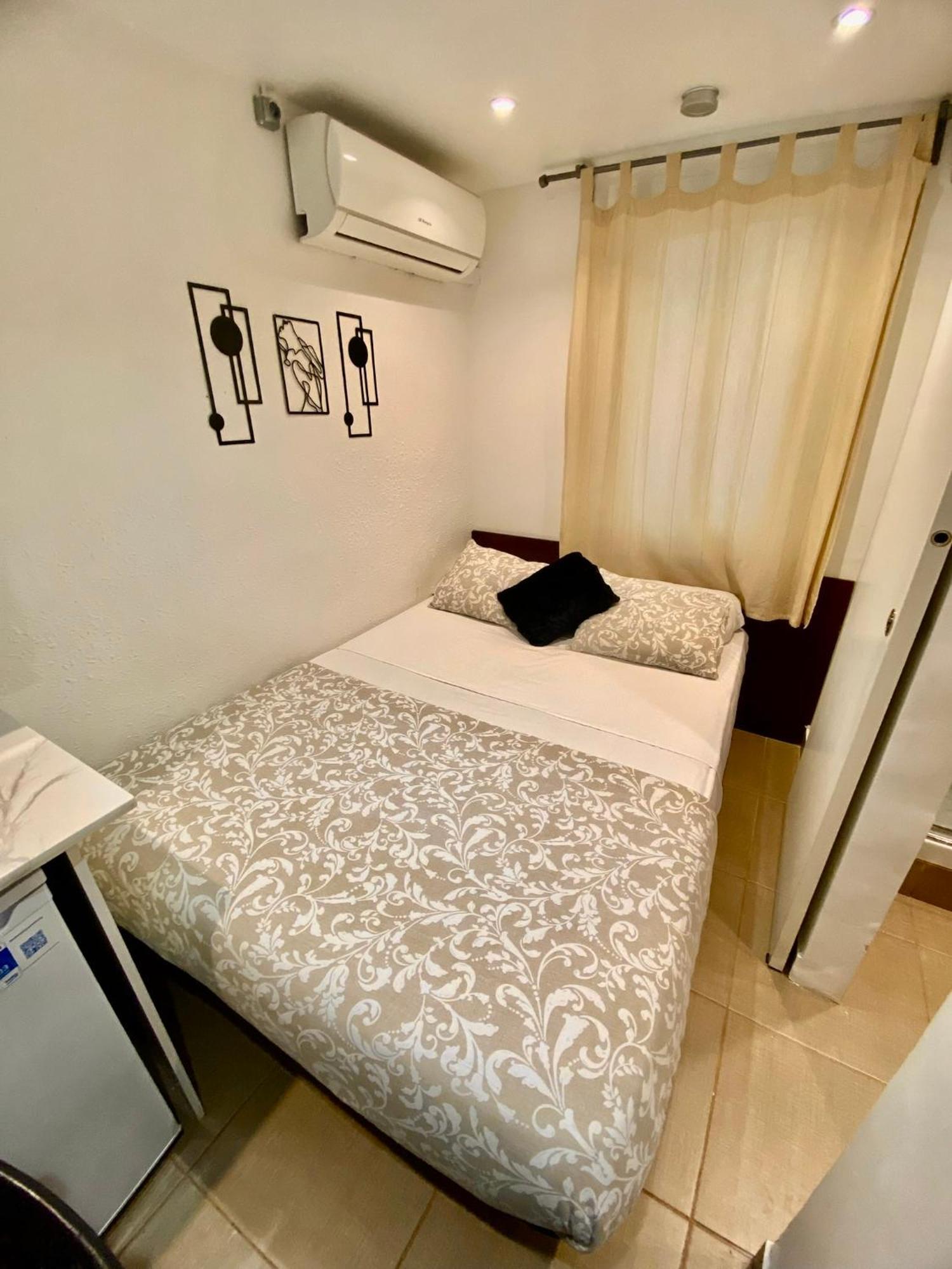 Suites Nuevas Con Bano Privado Frente Al Metro St Mwc Barcelona-Fira L’Hospitalet de Llobregat Zewnętrze zdjęcie