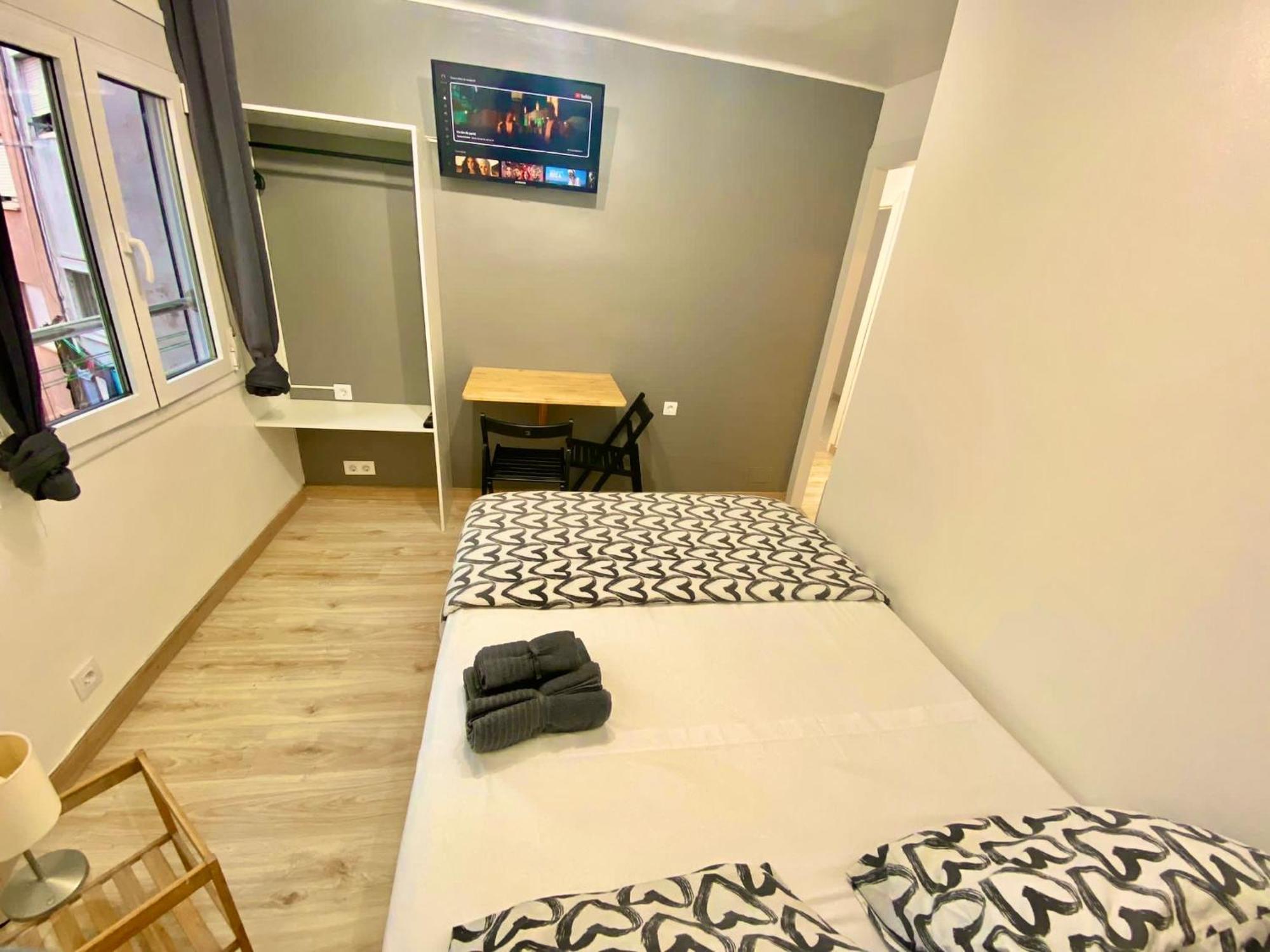 Suites Nuevas Con Bano Privado Frente Al Metro St Mwc Barcelona-Fira L’Hospitalet de Llobregat Zewnętrze zdjęcie