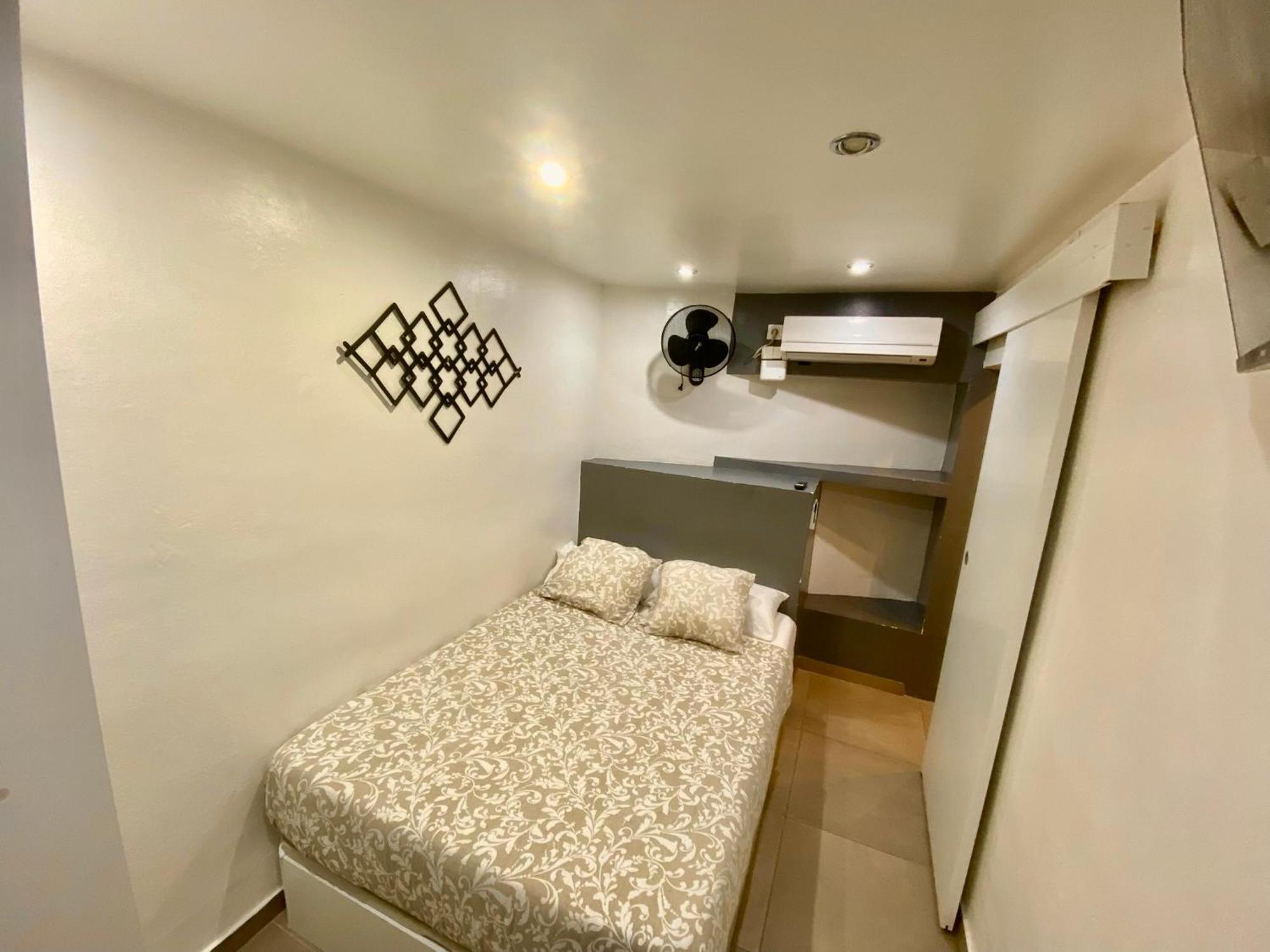 Suites Nuevas Con Bano Privado Frente Al Metro St Mwc Barcelona-Fira L’Hospitalet de Llobregat Zewnętrze zdjęcie