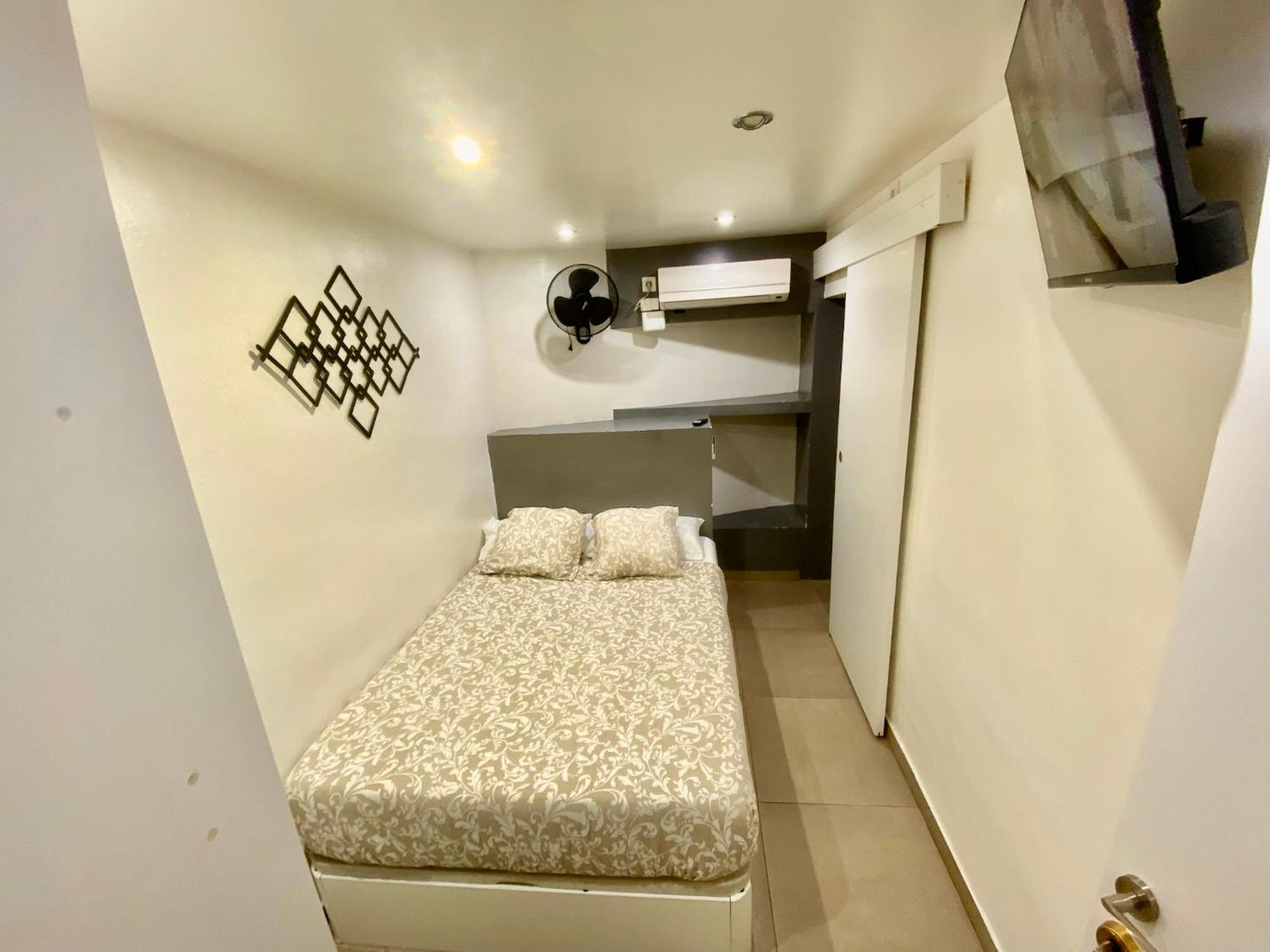 Suites Nuevas Con Bano Privado Frente Al Metro St Mwc Barcelona-Fira L’Hospitalet de Llobregat Zewnętrze zdjęcie