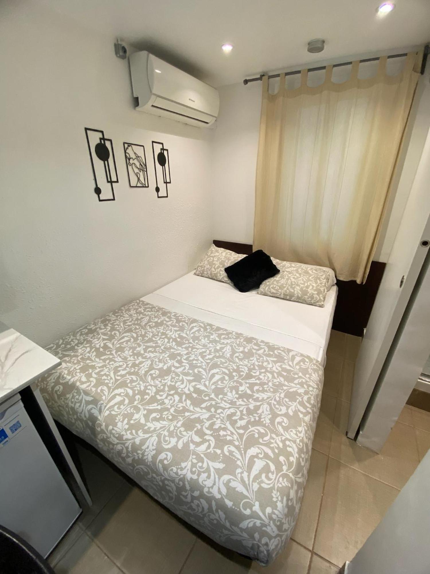 Suites Nuevas Con Bano Privado Frente Al Metro St Mwc Barcelona-Fira L’Hospitalet de Llobregat Zewnętrze zdjęcie